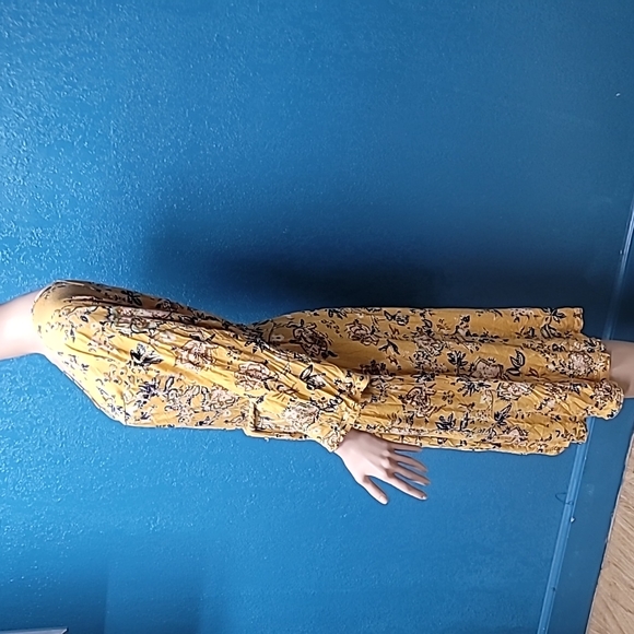 - Size 1xlarge dress from Chelsea - Picture 4 of 6